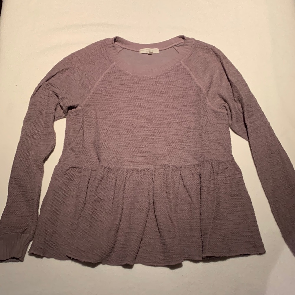 Urban Outfitters ‘Truly Madly Deeply’ brand stylish top